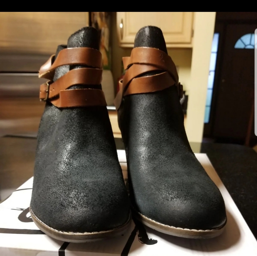 Dolce Vita 'Java' Bootie - Picture 3 of 10